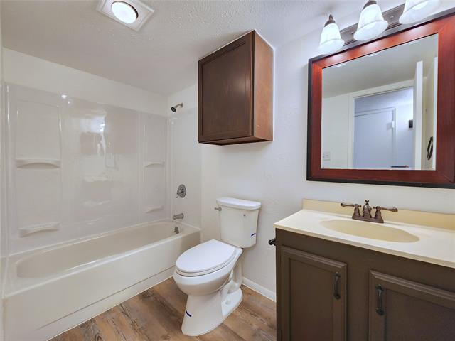 Building Photo - 5541 Ragan Dr