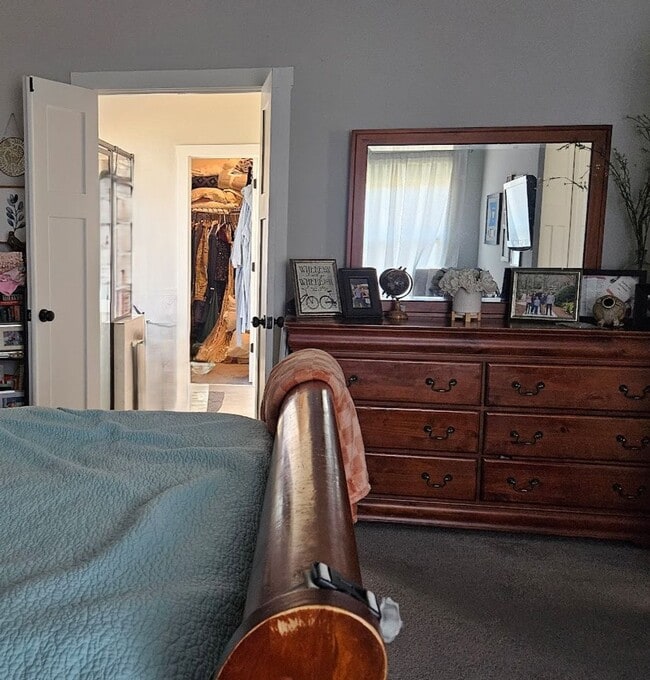 Building Photo - Beautiful 4-bedroom, 2.5- bath home with b...