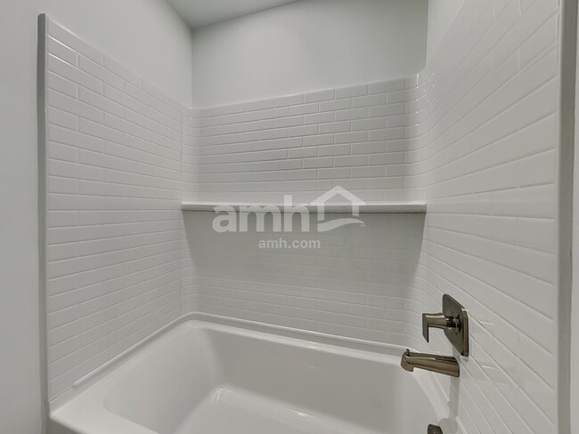 Building Photo - 5003 Washington St SE