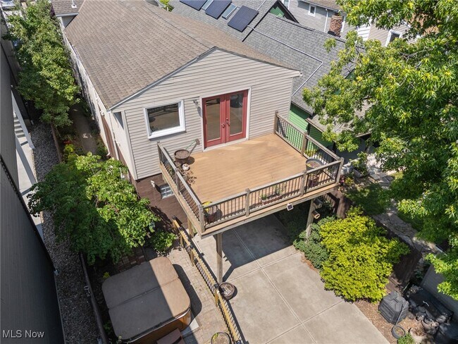 Building Photo - 915 Fruit Ave