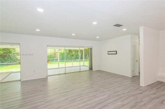 Building Photo - 7300 SW 116th St