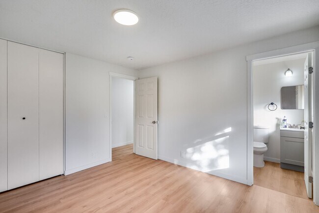 Building Photo - Beautiful 3 Bed, 1.5 Bath Rental Home in Lake Oswego!