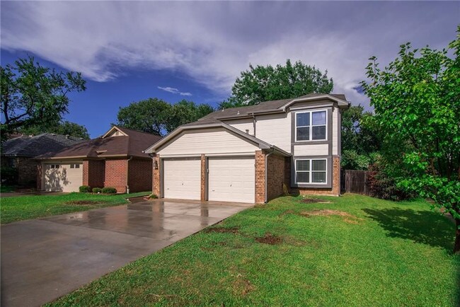 Building Photo - Boxwood Drive