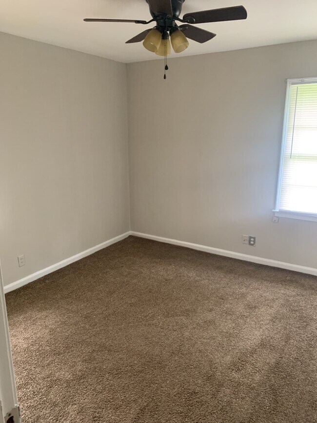Building Photo - 1531 Flamingo Ln