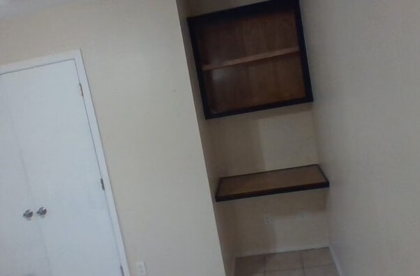 Building Photo - German Ave