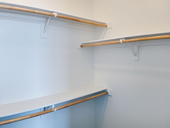 Building Photo - Exquisite Luxury Rental in Prestigious Gated Tule Springs Community