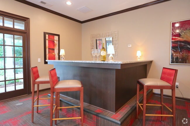 Interior Photo - Camden St. Clair