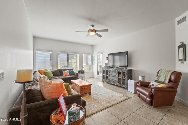 Building Photo - 5450 E Deer Valley Dr