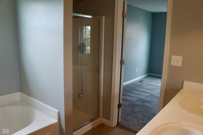 Building Photo - 3177 Underwood Dr