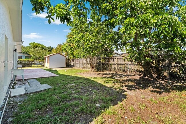 Building Photo - 30323 SW 152nd Pl