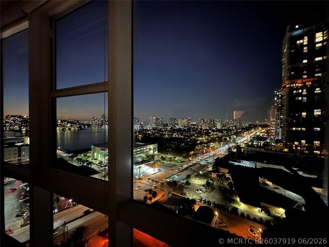 Building Photo - 18201 Collins Ave