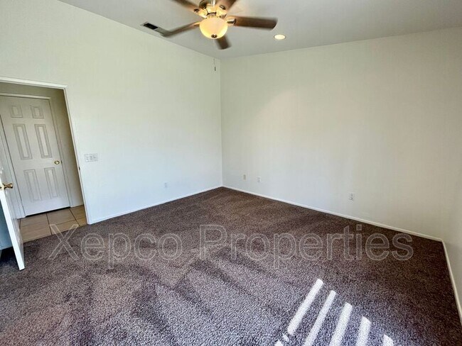 Building Photo - 79225 Laurie Ct