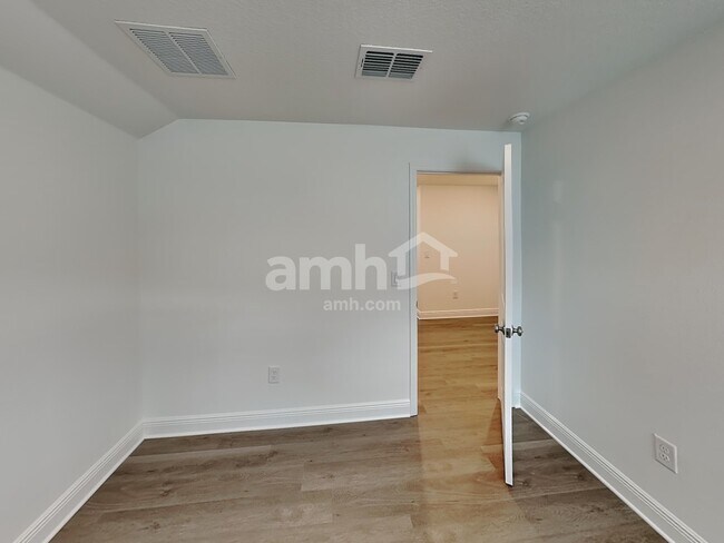 Building Photo - 14618 Cedar Trunk Ter