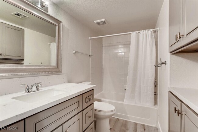 Building Photo - 7255 W Sunset Rd