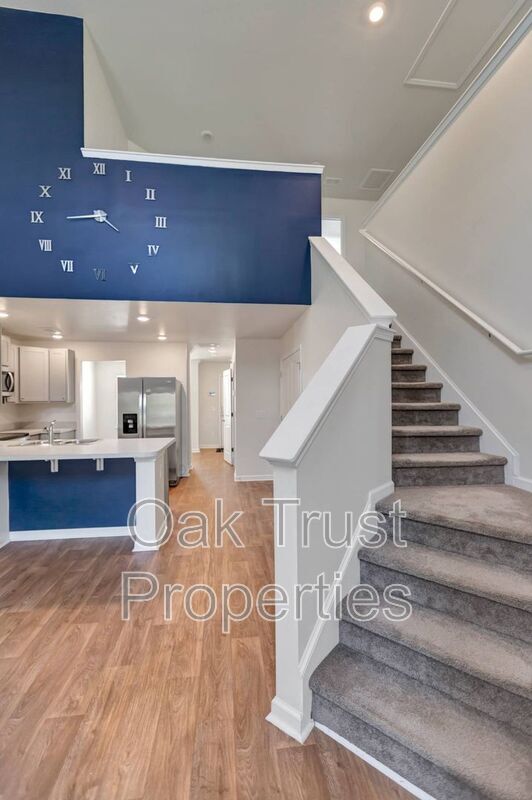 Building Photo - 703 Hilchot Dr