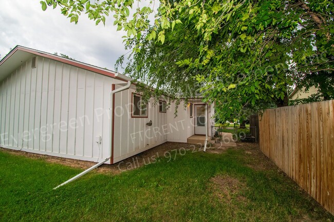 Building Photo - 4008-4010 Cork Drive