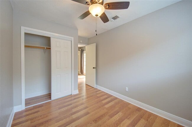 Building Photo - 123 Coffee Ln