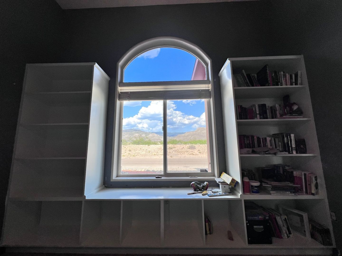 Building Photo - 2309 Saguaro Loop