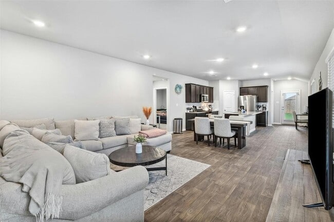 Building Photo - 348 Globe Mallow Cir