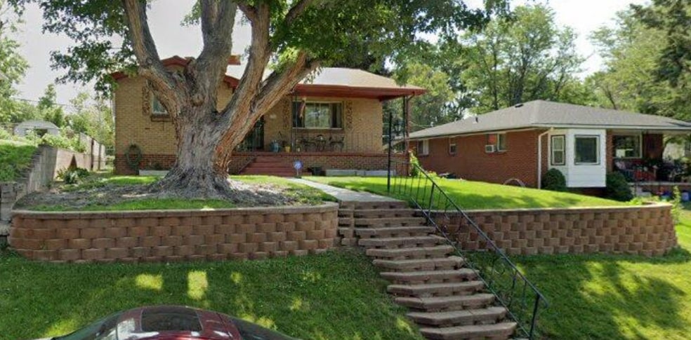 Primary Photo - 4030 S Fox St