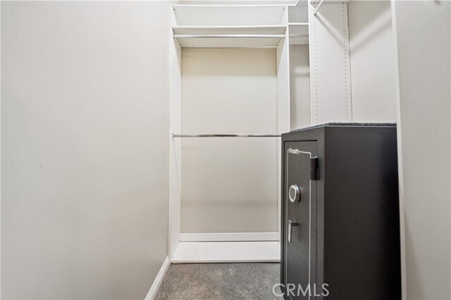 Building Photo - 216 N Buena Vista St