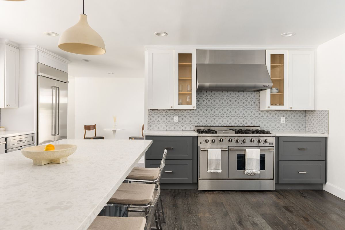 Building Photo - 23296 Park Ensenada