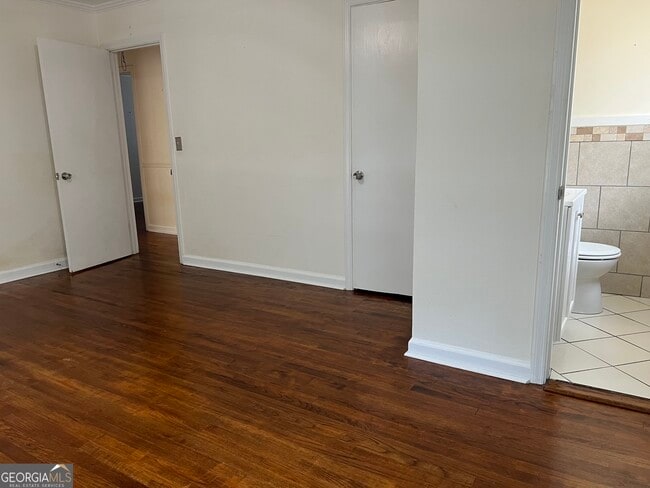 Building Photo - 1704 Woodrow Ave