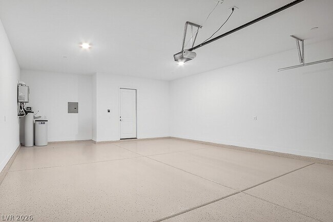 Building Photo - 369 Portus Delphini Ct