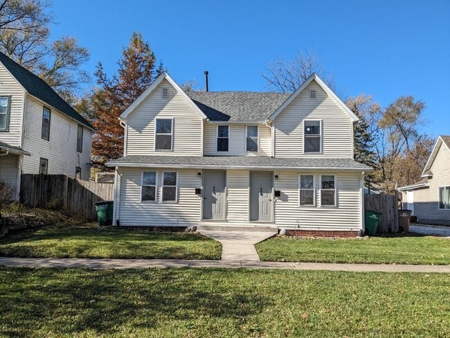 Primary Photo - 406 7th St