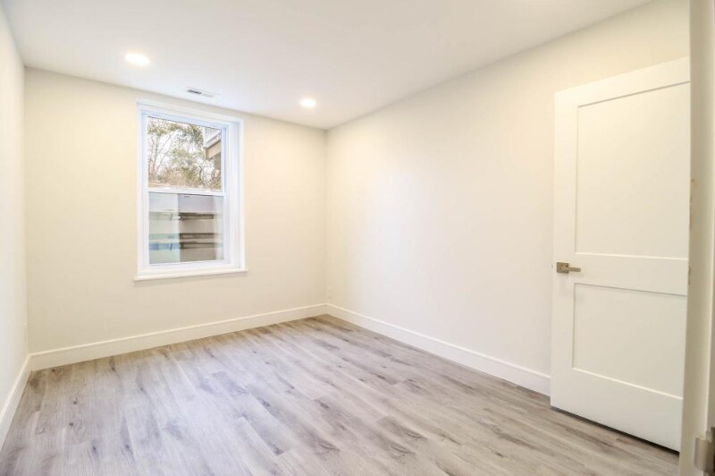 Building Photo - 69 Lanesville Rd