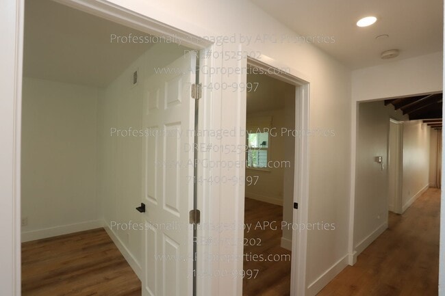Building Photo - 829 N Elmwood St
