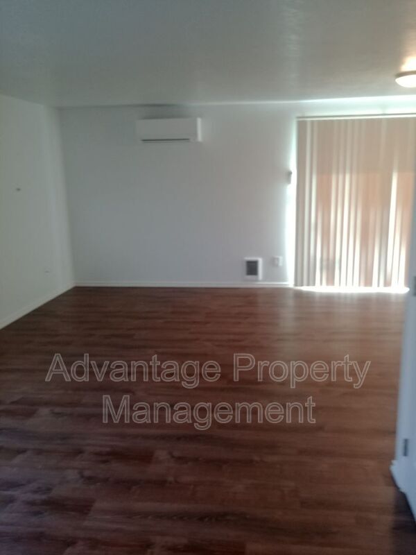 Building Photo - 1708 Del Rio Ave SE