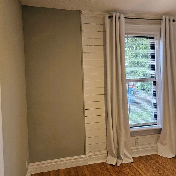 Main bedroom - 811 Tyler St