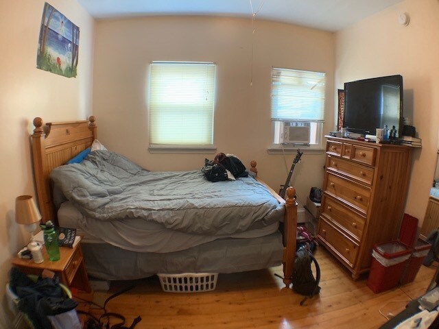 Building Photo - 830 Parker St