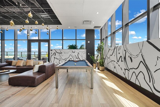 Building Photo - 307 SW 5th St