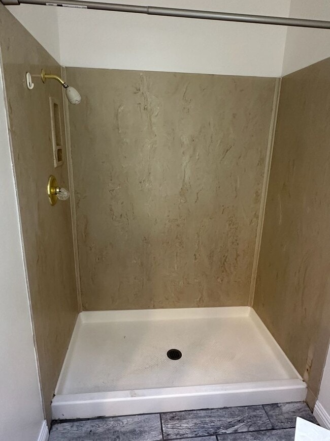 Building Photo - 5217 W Howard Ct