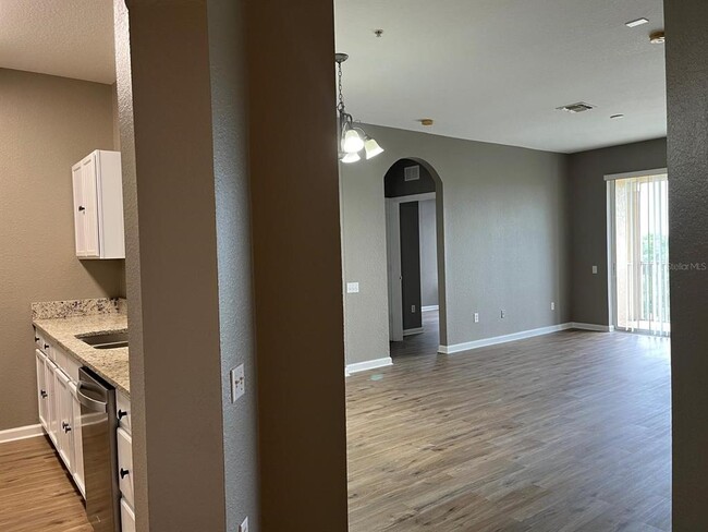 Building Photo - 6434 Cava Alta Dr