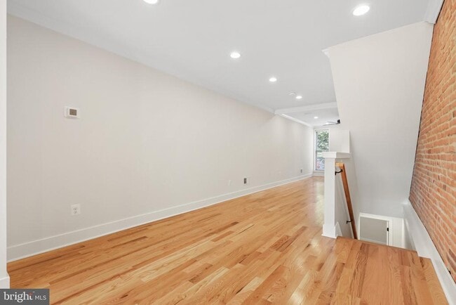 Building Photo - 1709 Covington St