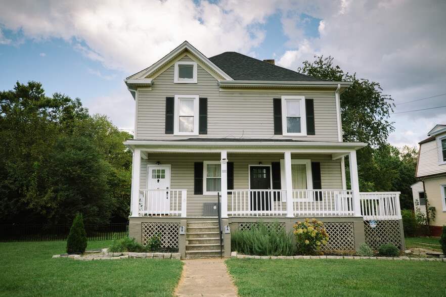 Primary Photo - 1011 Forest Park Blvd NW