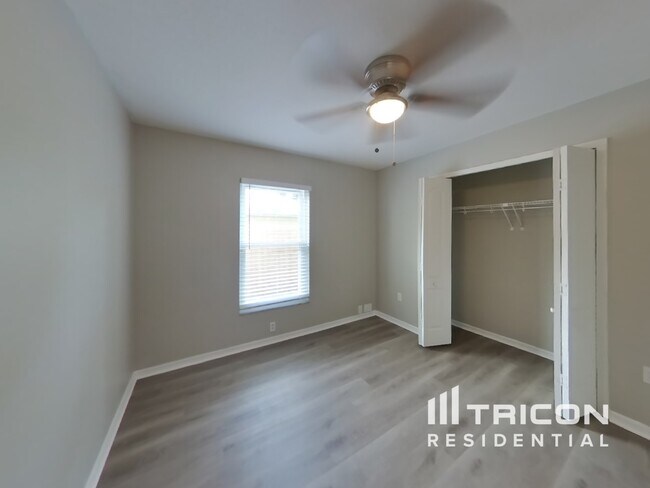 Building Photo - 715 Grand Canyon Dr