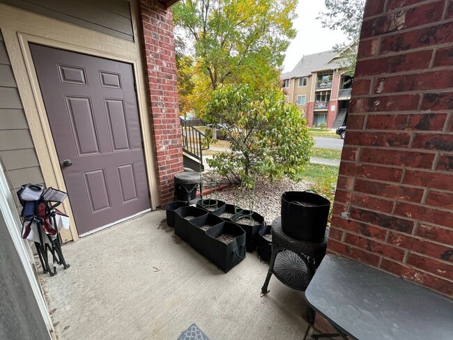 Building Photo - Fantastic Condo in Central Fort Collins