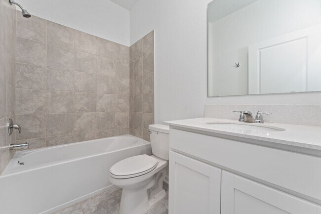 Building Photo - 860 Daring Dr