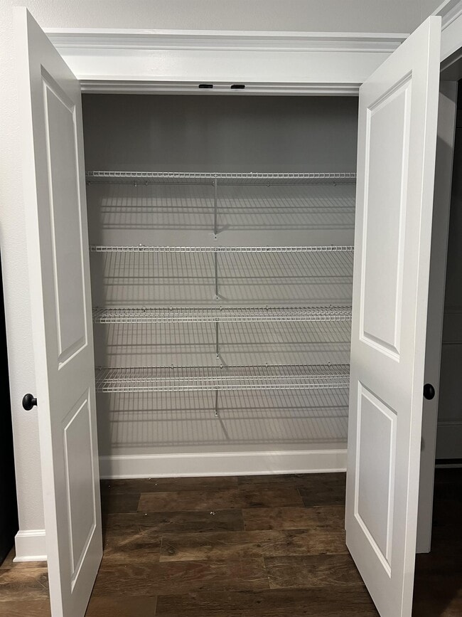 Building Photo - 30 Evergreen Dr