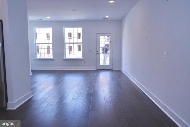 Building Photo - 116 Stoutsburg Blvd