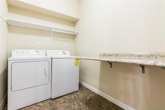 Building Photo - 1917 Tawakoni Dr