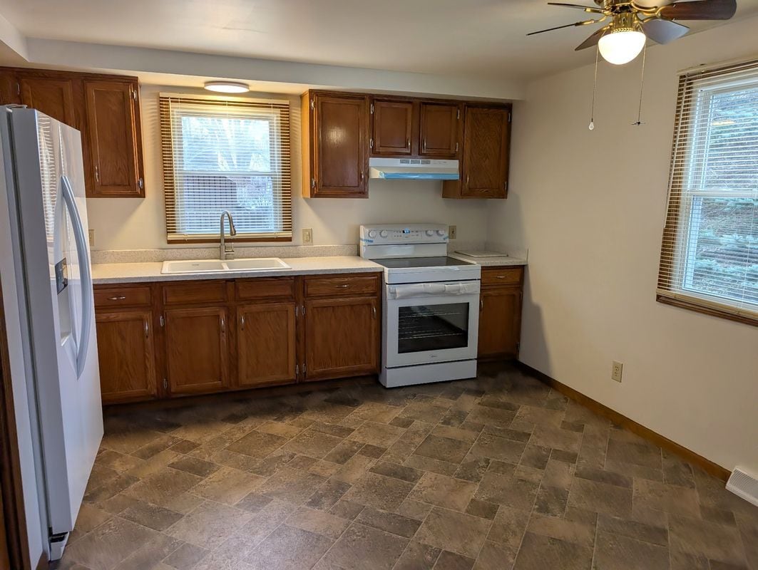 Building Photo - 1331 Borden Rd