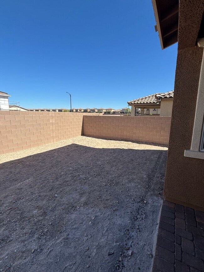 Building Photo - Modern Inspirada Living – 4 Bed Home with Loft & Downstairs Suite