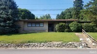 Building Photo - 408 W Leslie Ave