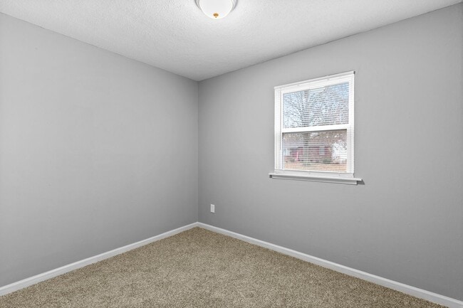 Building Photo - Cute Florissant Rental- MOVE IN READY!