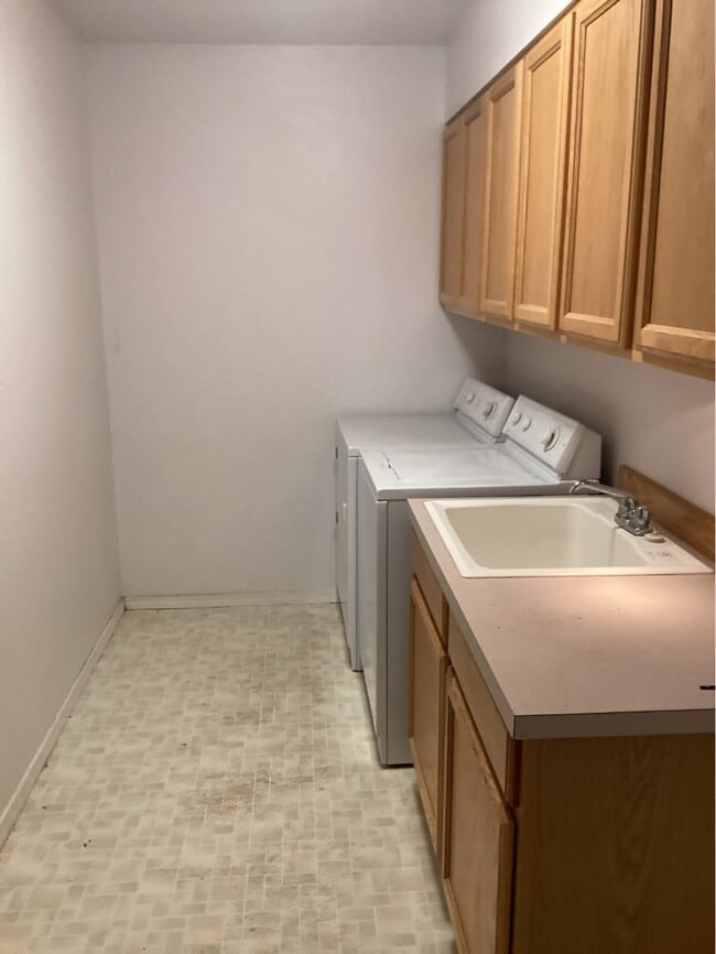 Building Photo - 96 NW 33rd Pl